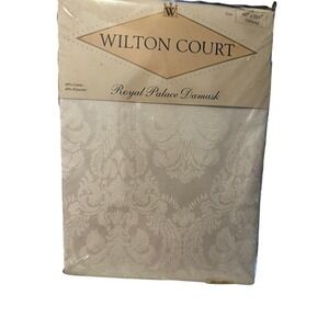 Wilton Court Royal Palace Damask Tablecloth 60x104 Oblong Ivory Cream New NIP